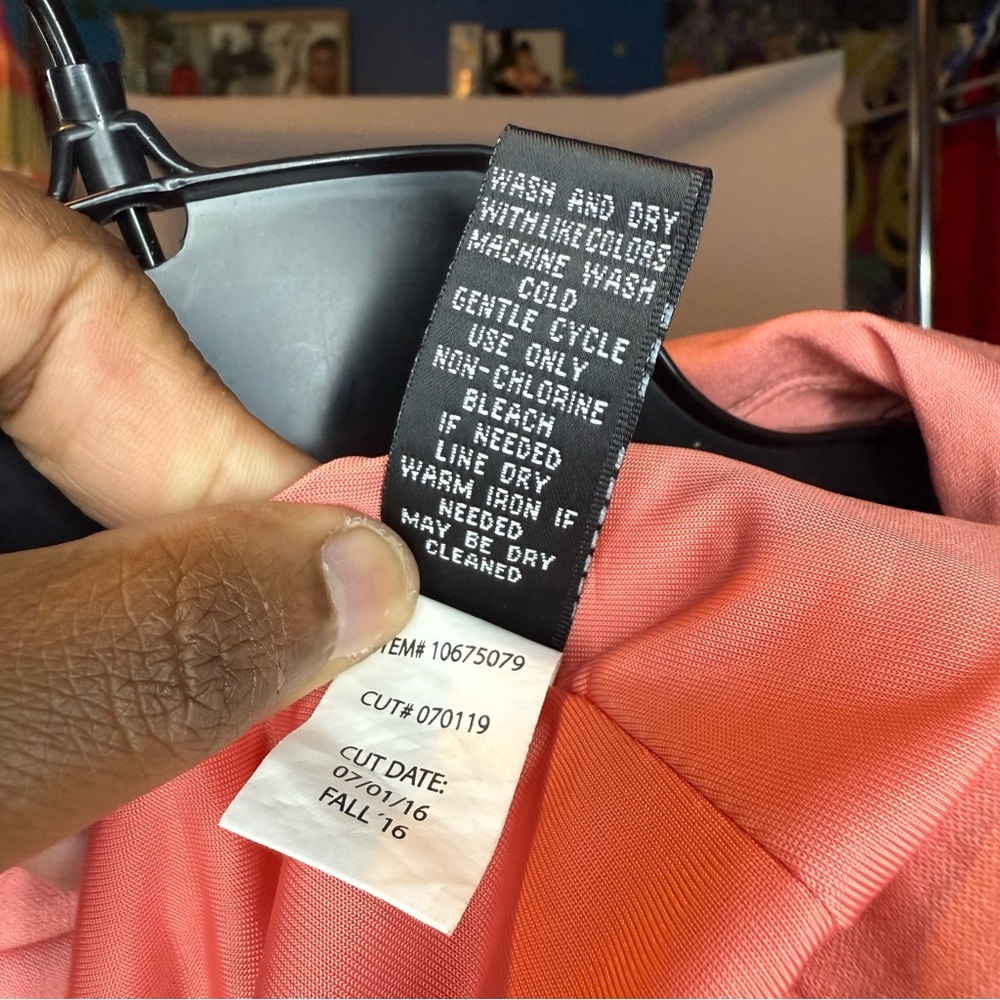 Torrid size 28 Coral Women's Blazer with pockets - Picture 3 of 6